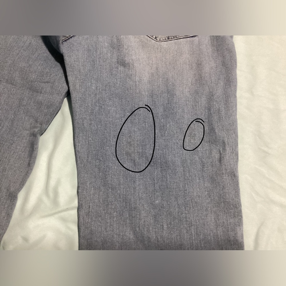 White House Black Market Blanc Light Wash Capri Jeans Size 4 - Picture 9 of 11